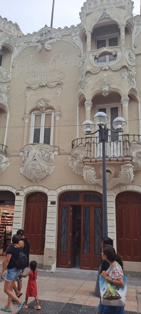 Photo of 19th century commercial building in downtown Lima